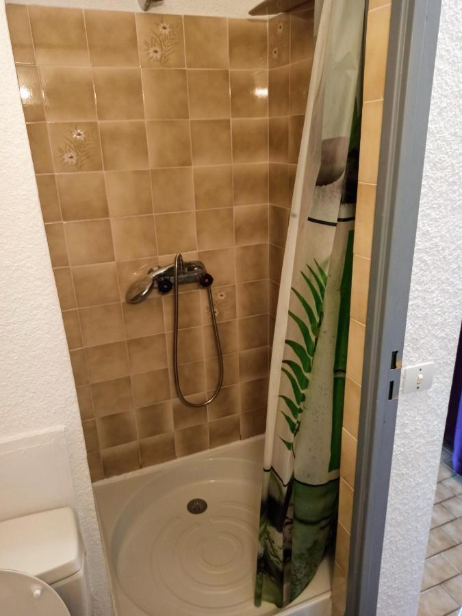 Studio Avec Piscine - Proche Mer - 27M2 Le Grau-du-Roi Zewnętrze zdjęcie